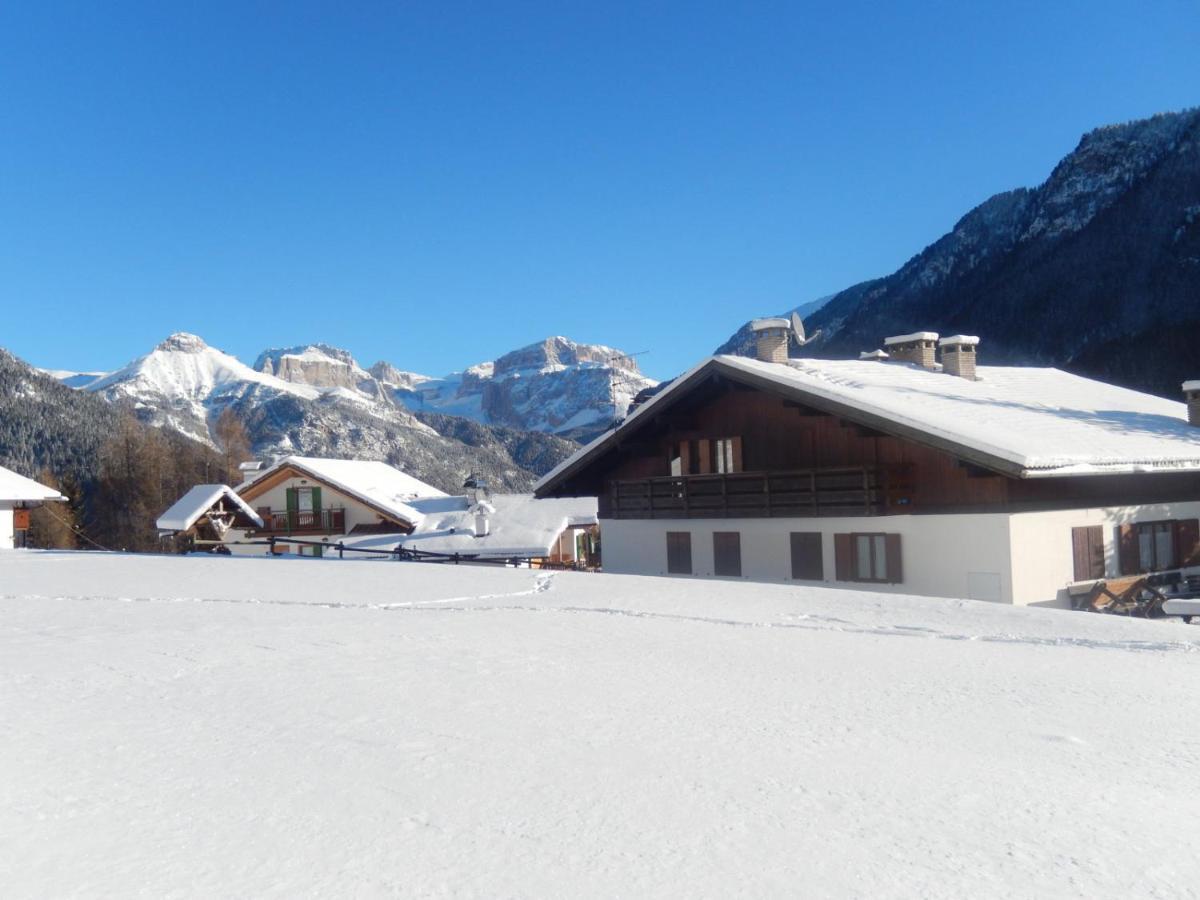 Chalet Relax Pozza di Fassa Eksteriør billede